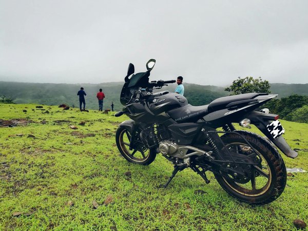 Comment préparer une moto pour affronter des conditions climatiques extrêmes ?
